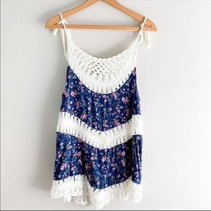 Entro Crochet Floral Tiered Tank - Size Small